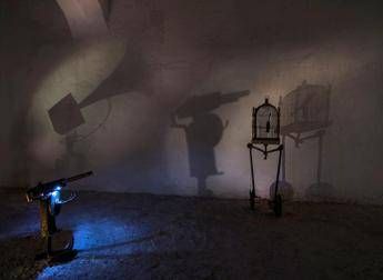 A Roma Giovanni Albanese mette in scena 'Solo roba per bambini' A Roma Giovanni Albanese mette in scena 'Solo roba per bambini'