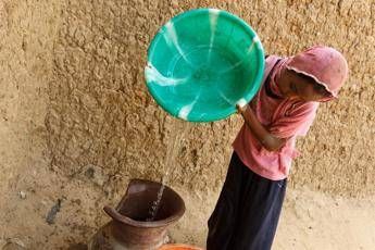 Allarme Croce Rossa, a Gaza in centinaia di migliaia senza acqua Allarme Croce Rossa, a Gaza in centinaia di migliaia senza acqua