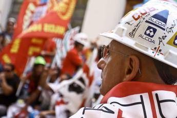 Rivoluzione Alcoa, ai lavoratori il 5% Rivoluzione Alcoa, ai lavoratori il 5%