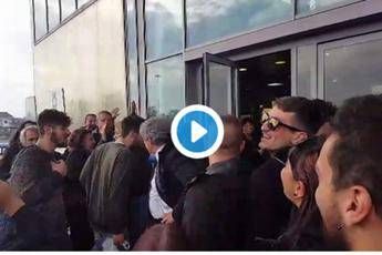 Zecche, Alemanno contestato si sfoga su Twitter Zecche, Alemanno contestato si sfoga su Twitter