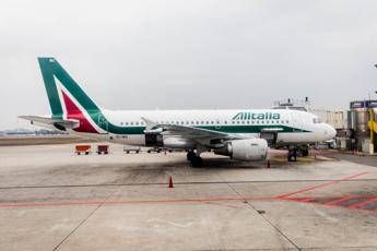 Gentiloni eyes more airline competition Gentiloni eyes more airline competition