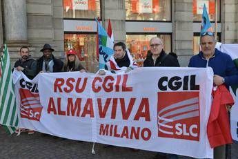 Almaviva, Calenda: A Roma non c'è alternativa a licenziamenti Almaviva, Calenda: A Roma non c'è alternativa a licenziamenti
