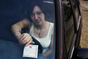 Assicurazione auto temporanea, ecco come funziona la truffa Assicurazione auto temporanea, ecco come funziona la truffa