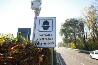 Chi è multato per eccesso di velocità deve confessarsi Chi è multato per eccesso di velocità deve confessarsi