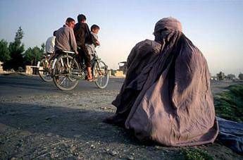 Aumentano le vittime civili del conflitto in Afghanistan Aumentano le vittime civili del conflitto in Afghanistan
