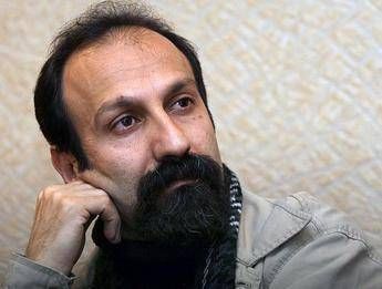 Iran hails Farhadi's best foreign film Oscar win Iran hails Farhadi's best foreign film Oscar win