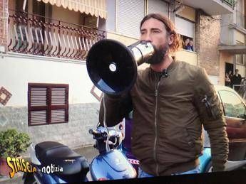 Brumotti a Napoli, aggredito ancora Brumotti a Napoli, aggredito ancora