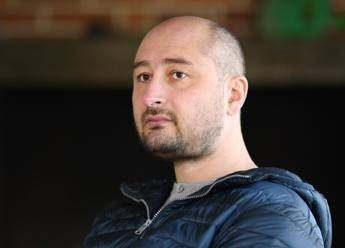 Vivo il reporter russo Babchenko Vivo il reporter russo Babchenko