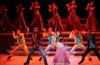 'La Bella e la Bestia' nel Paese di Bollywood, i protagonisti del musical saranno indiani 'La Bella e la Bestia' nel Paese di Bollywood, i protagonisti del musical saranno indiani