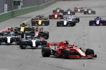 F1, contatto Raikkonen e Ocon F1, contatto Raikkonen e Ocon