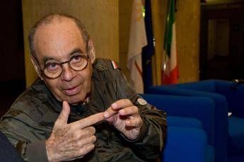 Addio a Gianni Boncompagni, rivoluzionario di radio e tv Addio a Gianni Boncompagni, rivoluzionario di radio e tv