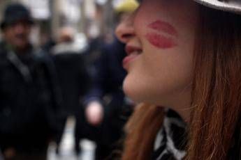 L'odontoiatra, lifting post-rientro? Prima obbligatoria una visita dal dentista L'odontoiatra, lifting post-rientro? Prima obbligatoria una visita dal dentista