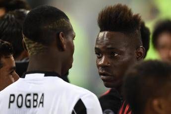 Balotelli e il cambio che non arriva, entra Mauri e lui se ne va: rabbia o 'bisogno'? Balotelli e il cambio che non arriva, entra Mauri e lui se ne va: rabbia o 'bisogno'?