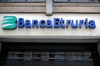 Banca Etruria, si indaga anche su false consulenze Banca Etruria, si indaga anche su false consulenze