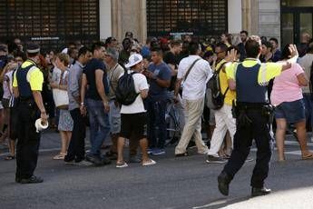Spagna, da Banderas a Iglesias: Siamo tutti Barcellona Spagna, da Banderas a Iglesias: Siamo tutti Barcellona
