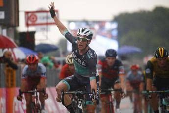 Giro d'Italia, bis per Bennett Giro d'Italia, bis per Bennett