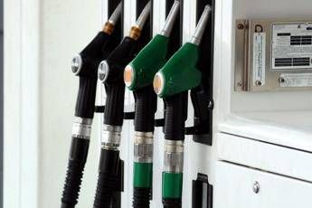 Prezzi benzina e diesel, ancora calma piatta Prezzi benzina e diesel, ancora calma piatta
