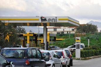 Prezzi carburanti, torna la calma Prezzi carburanti, torna la calma