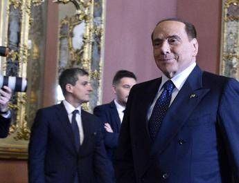 Rebus governo, Berlusconi a caccia di 'responsabili' Rebus governo, Berlusconi a caccia di 'responsabili'