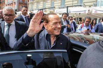 Referendum, Berlusconi: 'No' deciso, con questa riforma deriva autoritaria Referendum, Berlusconi: 'No' deciso, con questa riforma deriva autoritaria