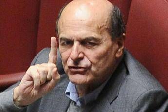 Legge elettorale, Bersani stronca proposta Pd: Rosatellum è un pasticcio Legge elettorale, Bersani stronca proposta Pd: Rosatellum è un pasticcio