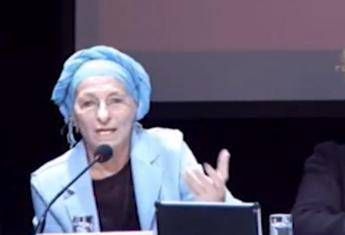 Papa telefona a Emma Bonino: ''Tieni duro, mi ha detto'' Papa telefona a Emma Bonino: ''Tieni duro, mi ha detto''