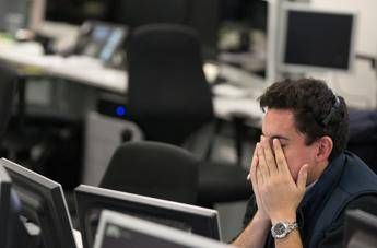 Le tensioni geopolitiche mandano in rosso le borse europee, Milano -1,51% Le tensioni geopolitiche mandano in rosso le borse europee, Milano -1,51%