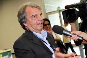 Dario Fo, Brunetta attacca: Fu razzista sulla mia altezza Dario Fo, Brunetta attacca: Fu razzista sulla mia altezza