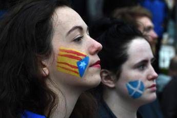 Invalidata legge referendum Catalogna Invalidata legge referendum Catalogna