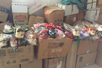 Maschere di Carnevale pericolose, maxi sequestro a Cosenza Maschere di Carnevale pericolose, maxi sequestro a Cosenza