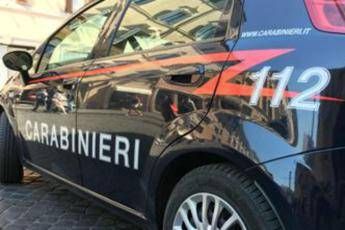Napoli, consegnava cocaina con la sorella di 7 anni: arrestata 17enne Napoli, consegnava cocaina con la sorella di 7 anni: arrestata 17enne