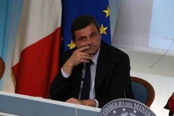 Canone Rai, Calenda: Squallido attacco da 'truppa renziana' Canone Rai, Calenda: Squallido attacco da 'truppa renziana'