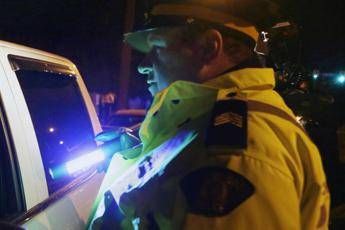 Mistero in Canada, magnate e la moglie trovati morti in cantina Mistero in Canada, magnate e la moglie trovati morti in cantina