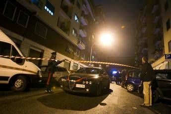 Agguato a Roma, giovane cinese aggredita con acido in strada: è grave Agguato a Roma, giovane cinese aggredita con acido in strada: è grave