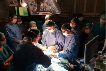 Spina bifida curata in utero, a Milano primo intervento d’Europa Spina bifida curata in utero, a Milano primo intervento d’Europa