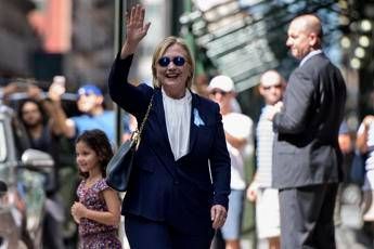 Hillary Clinton: Sto molto meglio. L'ipotesi choc: E' stata avvelenata Hillary Clinton: Sto molto meglio. L'ipotesi choc: E' stata avvelenata