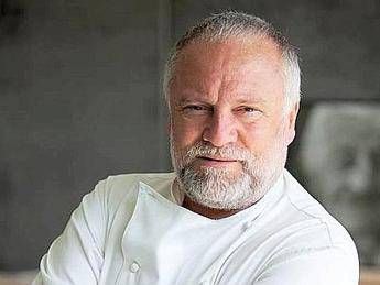 Lo chef Antonello Colonna forma futuri manager del food Lo chef Antonello Colonna forma futuri manager del food