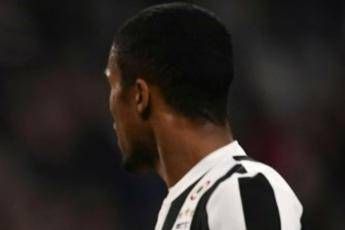 Juve riscatta Douglas Costa per 40 milioni Juve riscatta Douglas Costa per 40 milioni