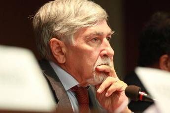 Morto il giornalista Guido Columba Morto il giornalista Guido Columba