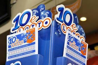 Vinti 100.000 euro a Napoli e 50mila a Prato con 10eLotto Vinti 100.000 euro a Napoli e 50mila a Prato con 10eLotto