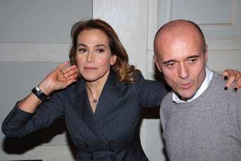 L'affondo di Signorini contro Barbara d'Urso: La tv non è la tua L'affondo di Signorini contro Barbara d'Urso: La tv non è la tua