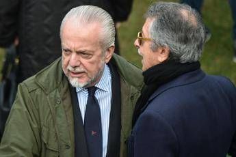 Non mischio attori con calcio, De Laurentiis furioso con la giornalista /Video Non mischio attori con calcio, De Laurentiis furioso con la giornalista /Video