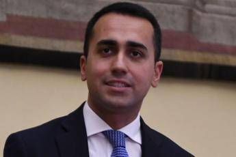 Di Maio: Basta minacce di Berlusconi a Salvini Di Maio: Basta minacce di Berlusconi a Salvini