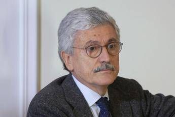 D'Alema: Lunare che Pd vinca D'Alema: Lunare che Pd vinca
