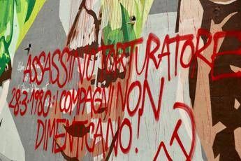 Imbrattato murale Dalla Chiesa a Milano Imbrattato murale Dalla Chiesa a Milano