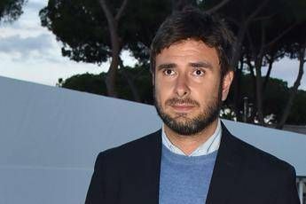 Autostrade, Di Battista: Pd ci sostenga con la revoca Autostrade, Di Battista: Pd ci sostenga con la revoca