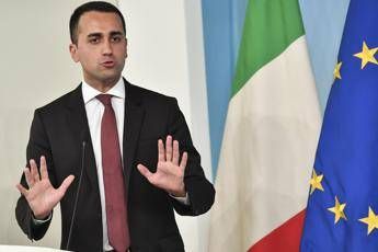 Battaglia sui voucher, Di Maio: Non accetto ricatti Battaglia sui voucher, Di Maio: Non accetto ricatti