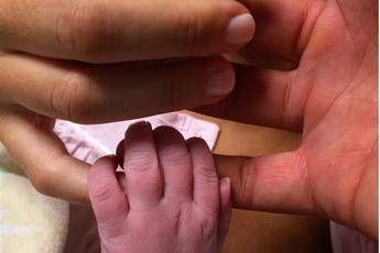 Di Battista diventa papà: E' nato Andrea Di Battista diventa papà: E' nato Andrea