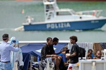 Diciotti, pm di Agrigento vola a Roma Diciotti, pm di Agrigento vola a Roma