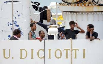 Inchiesta Diciotti, si aggrava la posizione di Salvini Inchiesta Diciotti, si aggrava la posizione di Salvini